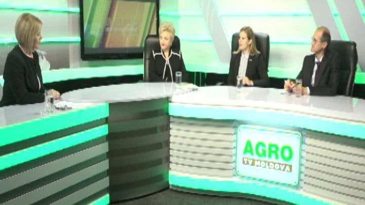 14.12.2015 Ia Atitudine cu Valentina Badrajan, Kelsey Walters, Ion Perju