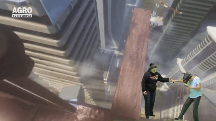 Realitatea virtuală face lapte real