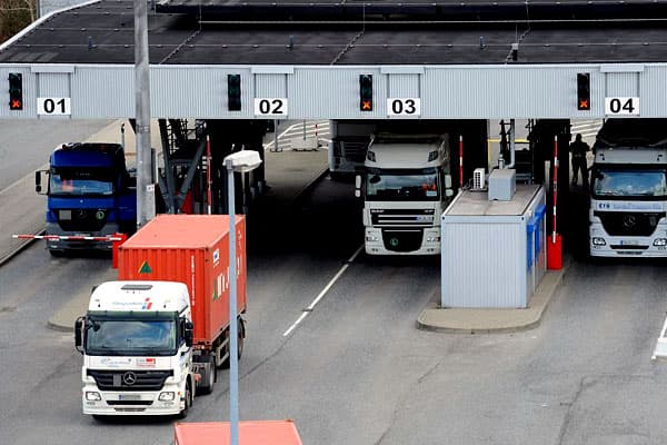 Autorizații mai accesibile pentru transportatori