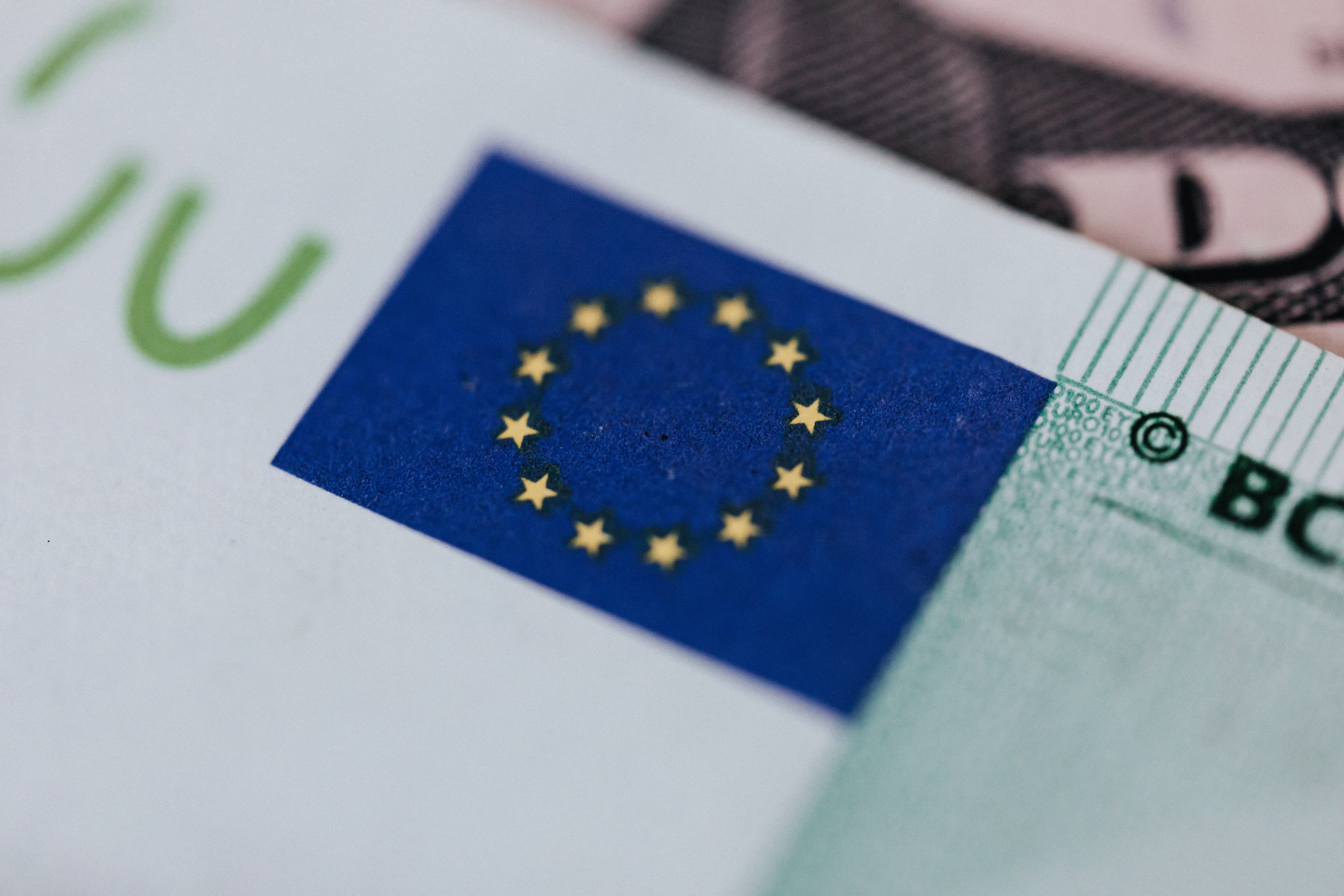 UE are încredere în rezolvarea blocării bugetului și a fondului de recuperare