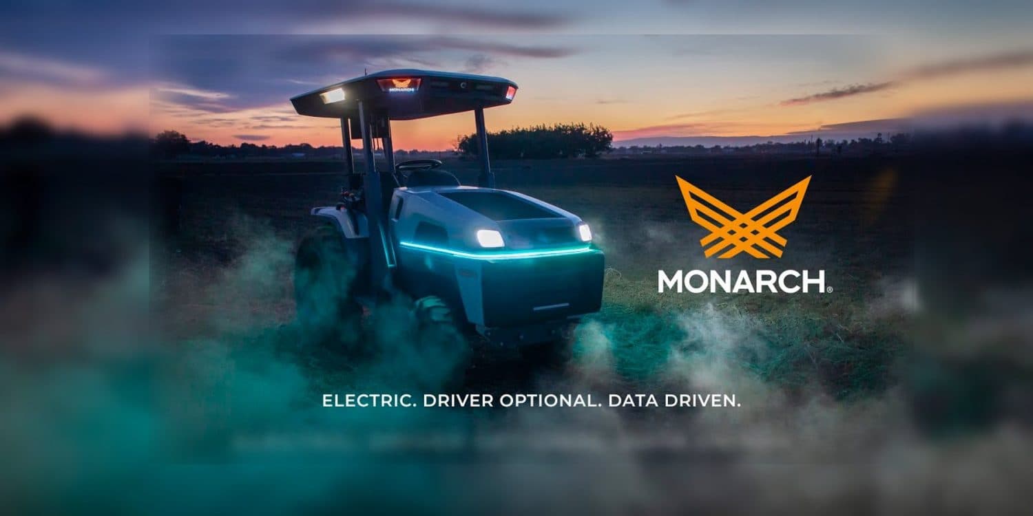Monarch: un tractor controlat de pe telefon și fără șofer
