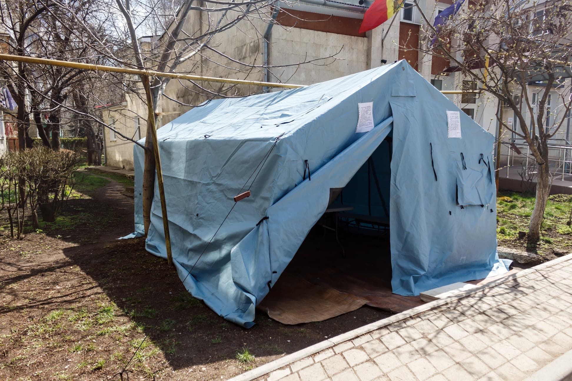 19 corturi de informare, instalate de către IGSU