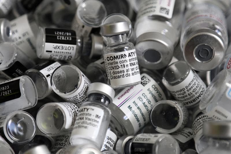 Cercetare: posibilă reacție cardiacă după vaccinul Pfizer la adolescenți