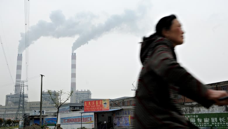 Criză energetică gravă în China. Se cere creșterea importului de cărbune pentru a menține fabricile deschise și luminile aprinse