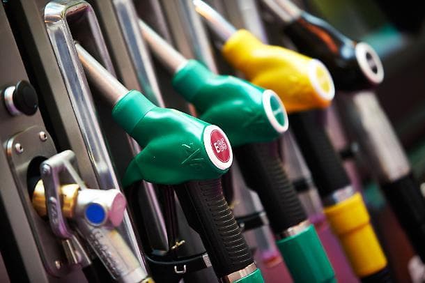 „Maratonul” scumpirii carburanților, continuă