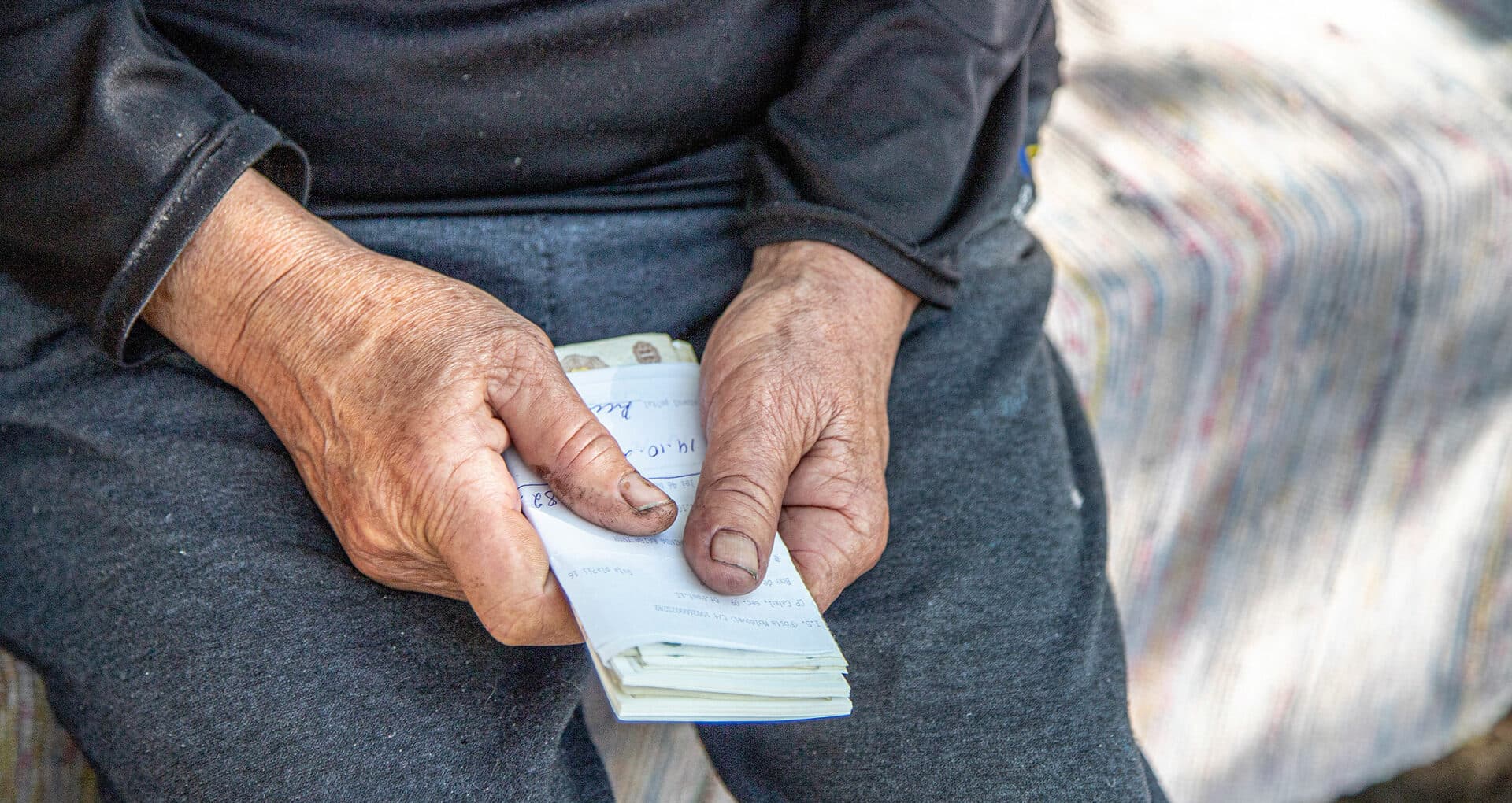 Salariul mediu în Republica Moldova, de aproape 9 ori mai mic decât în Elveția