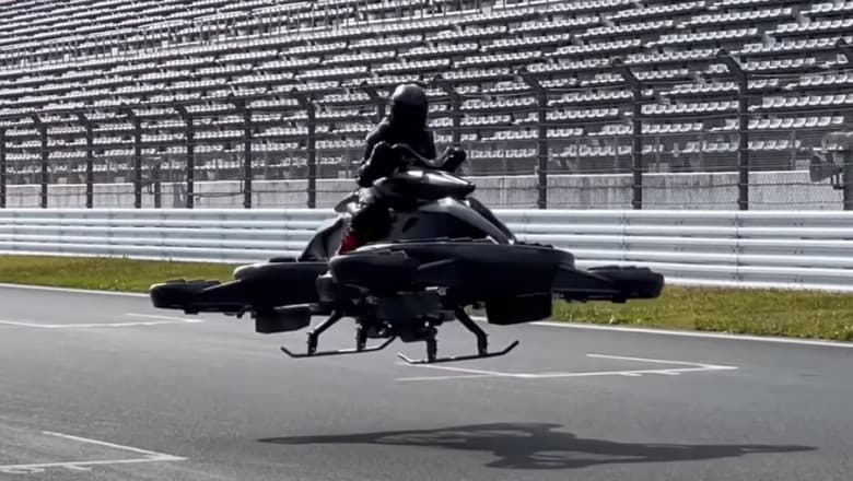 VIDEO/Motociclete zburătoare, disponibile la vânzare în Japonia