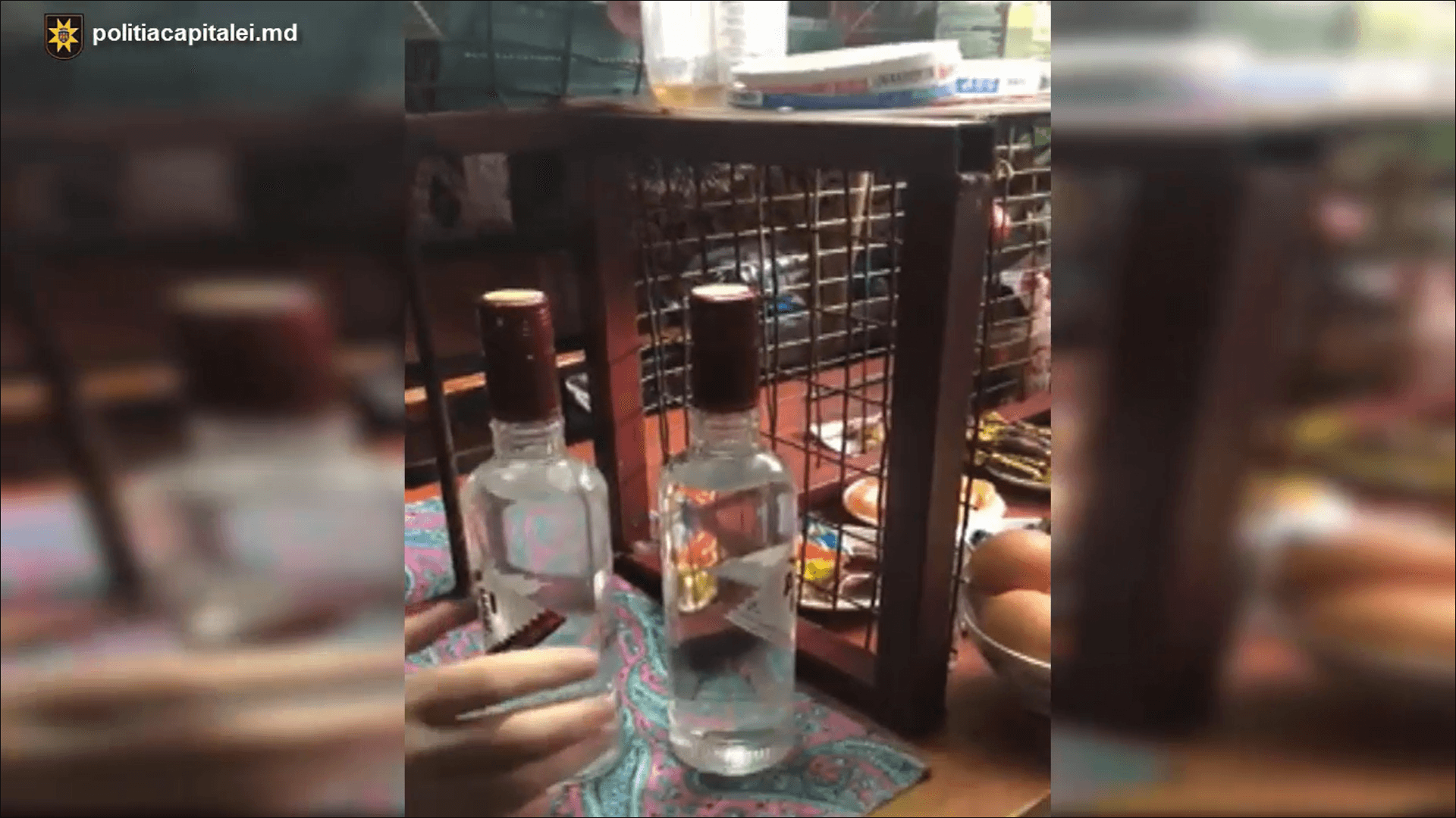 Și-a improvizat o cafenea și vindea alcool / Video