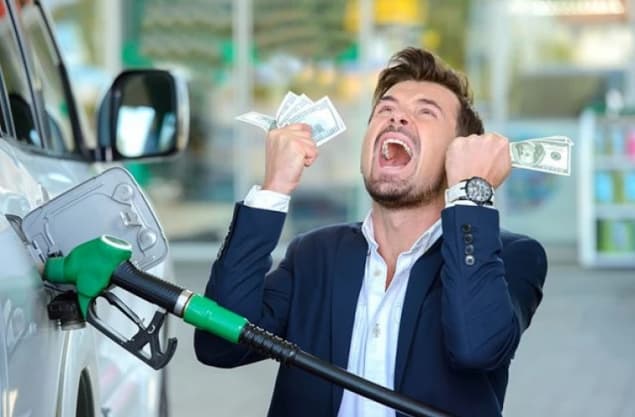 Nu se mai opresc scumpirile la carburanți