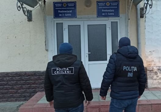 Sub pretextul vânzării lemnelor de foc, amăgeau oamenii / VIDEO