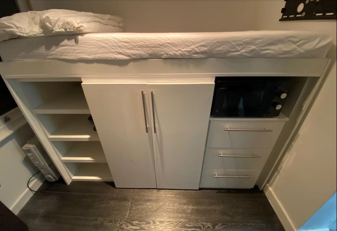 50.000 lire pentru un apartament de șapte metri pătrați / FOTO