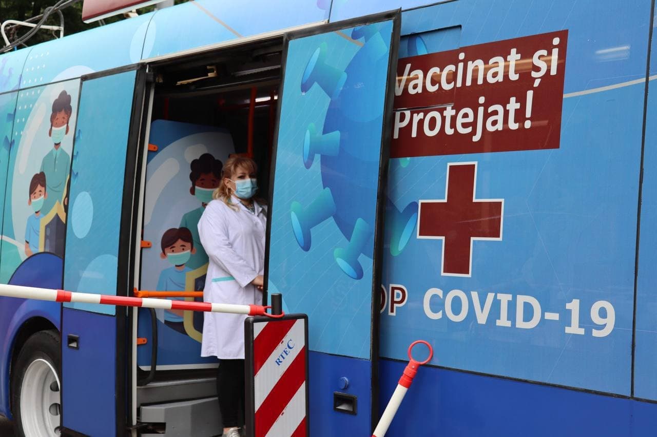 Vaccinarea mobilă continuă și în week-end