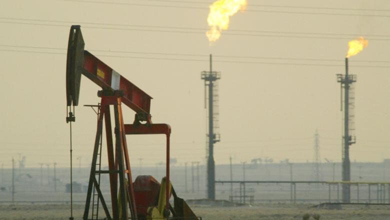 Preţul petrolului se apropie de recordul absolut