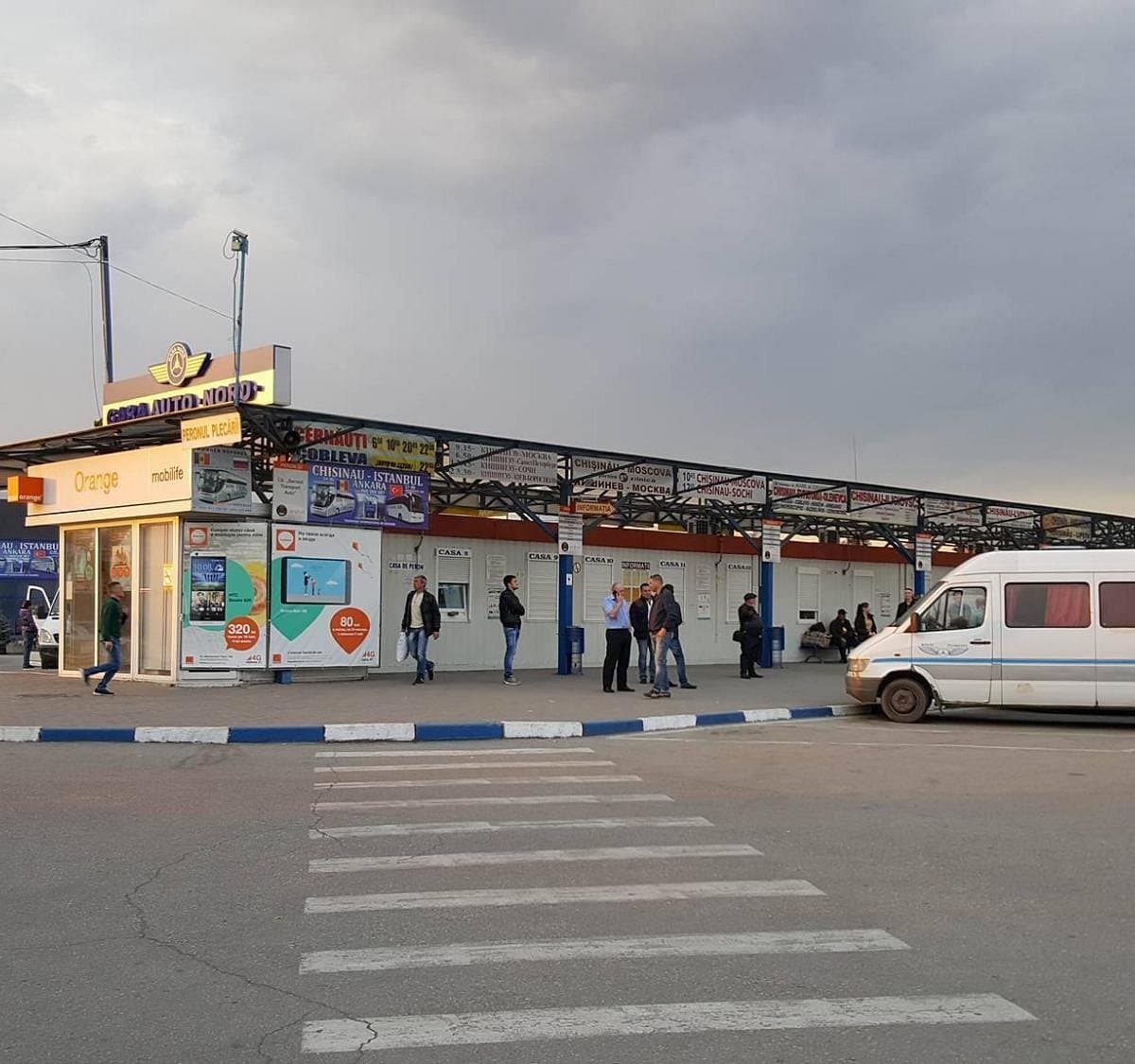 Circulaţia autocarelor spre Ucraina şi Rusia, reluată