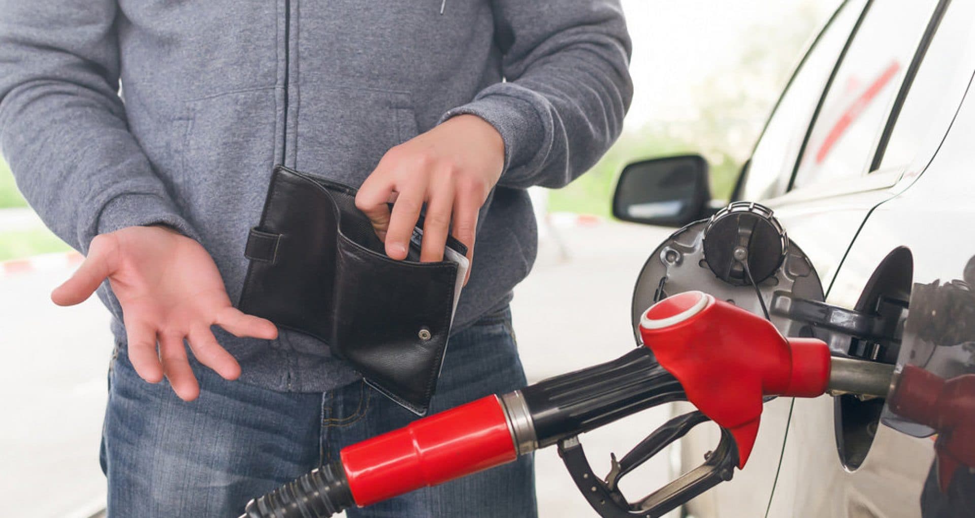 Noi scumpiri la carburanți: prețurile cresc din nou la pompă