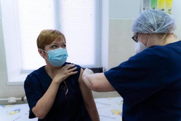Prima țară care își suspendă vaccinarea împotriva Covid-19