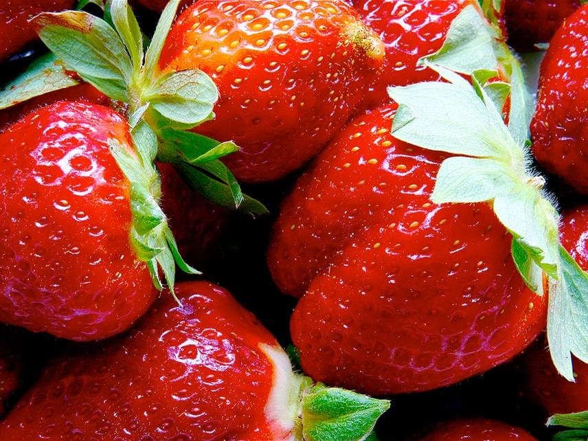 Au apărut primele căpșuni. Cât costă un kilogram?