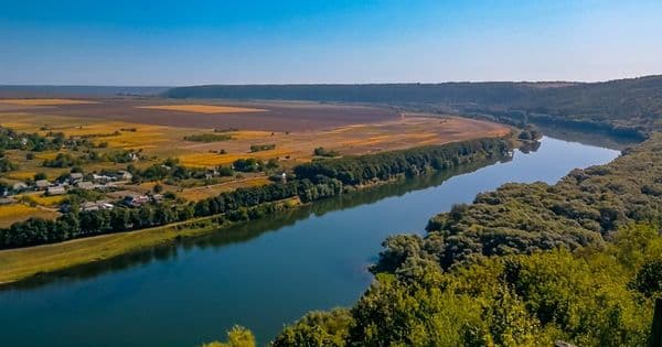 Avertizare! Creşte nivelul apei în Nistru