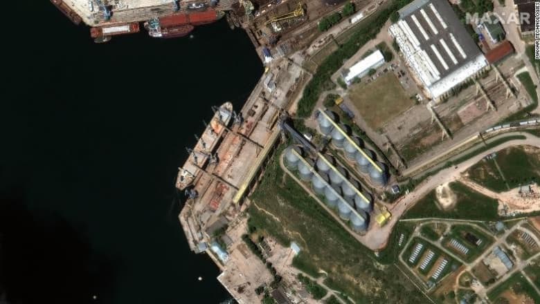 Turcia discută cu Rusia şi Ucraina deschiderea unui coridor verde