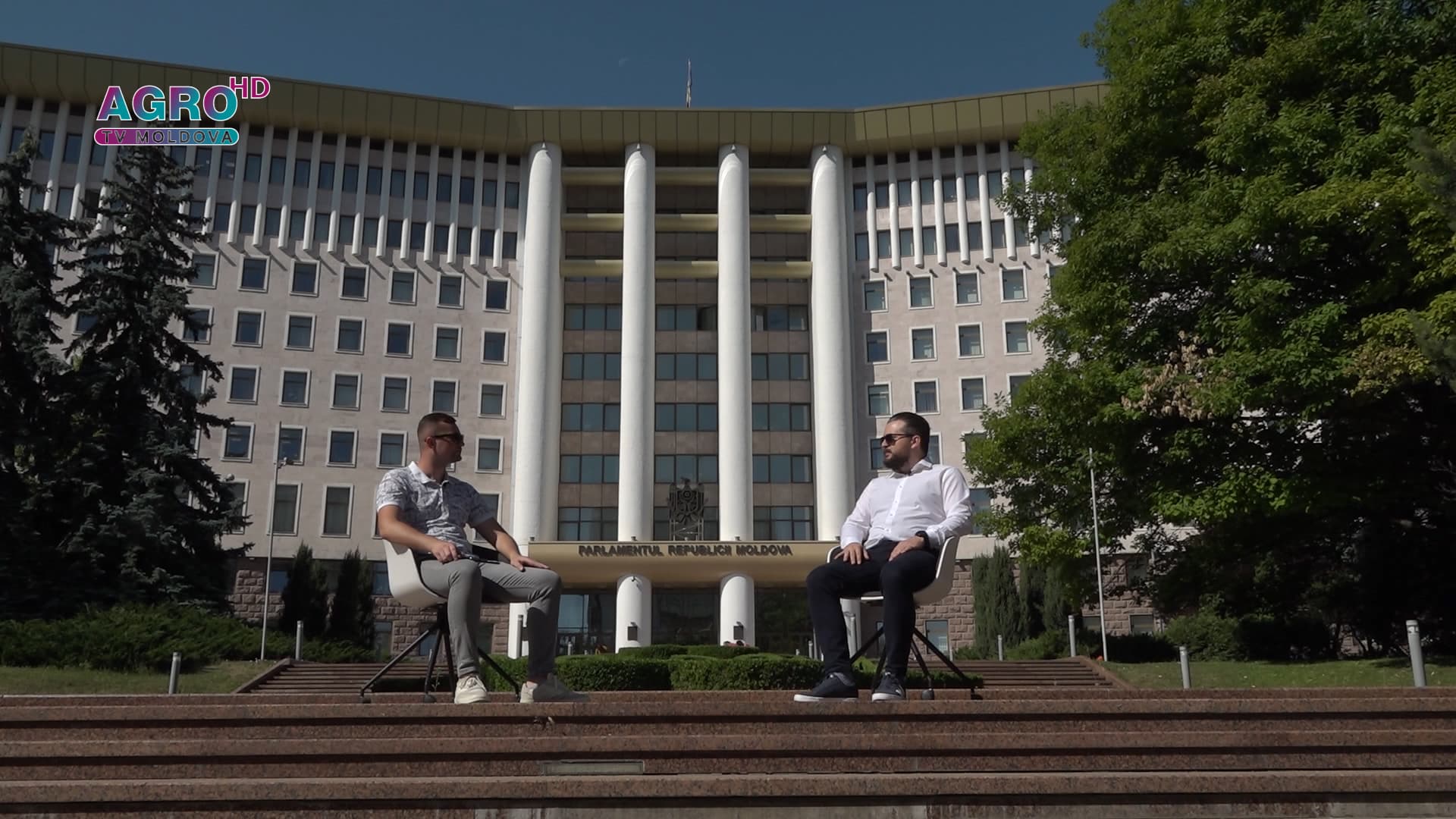 NĂSCUT ÎN MOLDOVA – Dragoș Galbur, un influencer care se pricepe și la politică