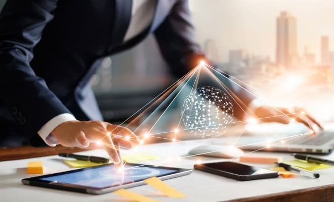 Afacerile mici și mijlocii, încurajate să se digitalizeze
