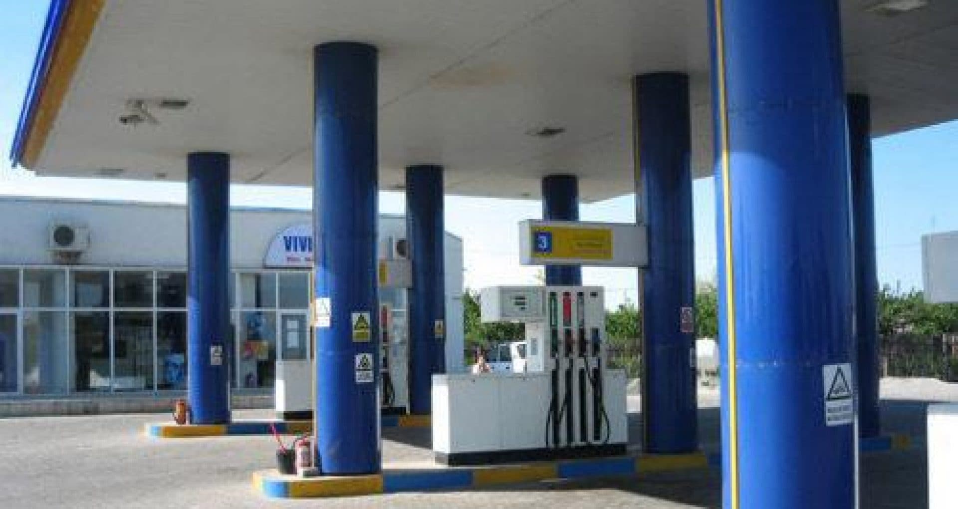 ANRE a inițiat controale la mai multe companii petroliere