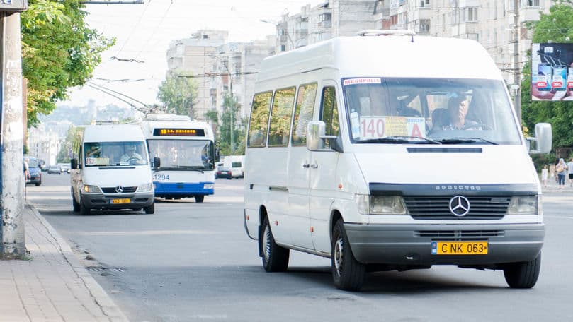 Tarifele pentru călătoria cu microbuzul vor crește de la 6 la 12 lei
