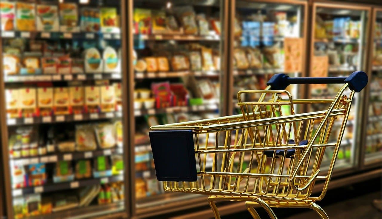 Prețurile de consum au crescut în septembrie: alimentele și serviciile, tot mai scumpe