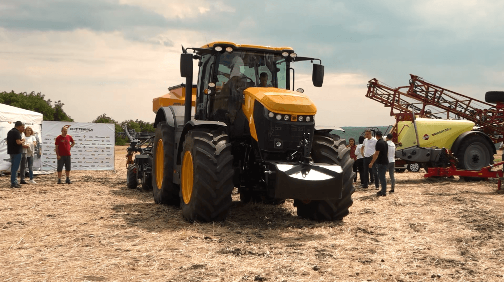 JCB Fastrac și MZURI - tractoare și semănători de elită la „Elit Tehnica”