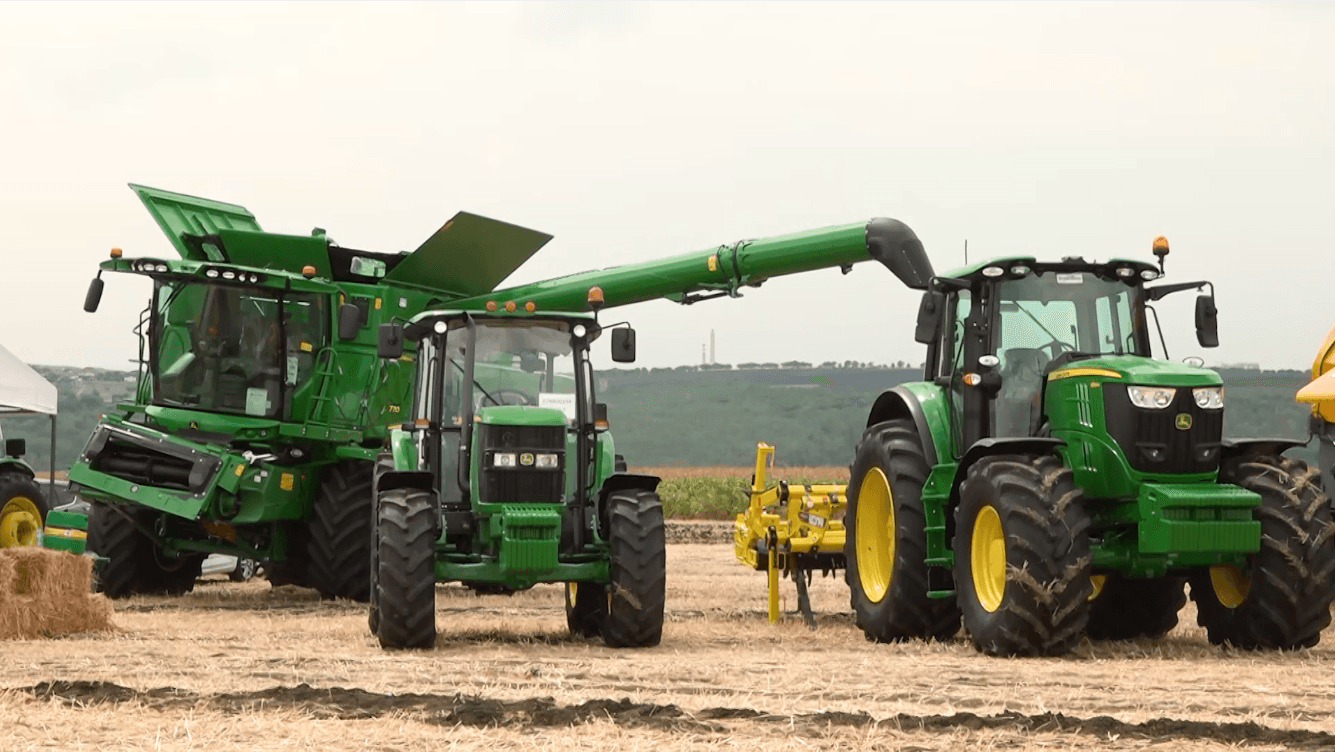 “Agro Meșter HD” a adus în Moldova cea mai nouă combină John Deere