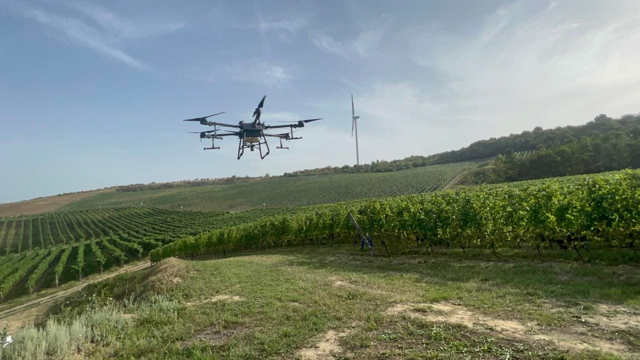 Bani de la Uniunea Europeană pentru drone agricole