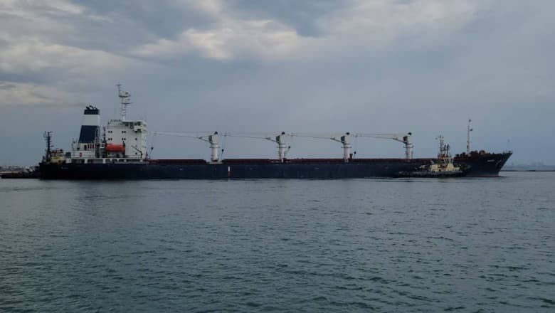 Prima navă încărcată cu cereale ucrainene a plecat din portul Odesa