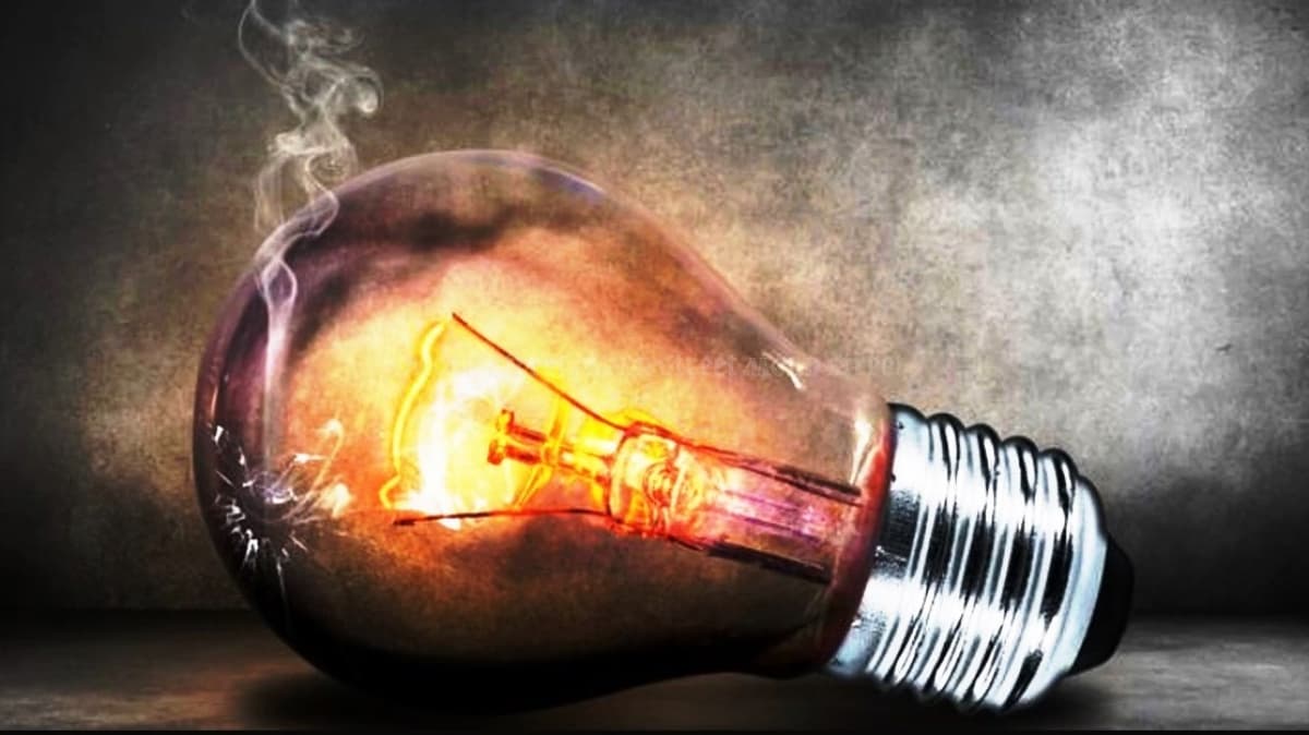 Mai poate fi oprită creșterea prețurilor? Cât va costa lumina?