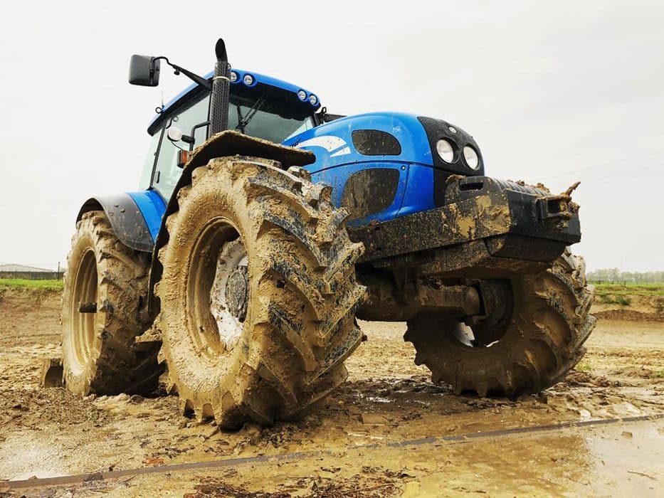 Primul tractor alimentat cu bălegar de vaci