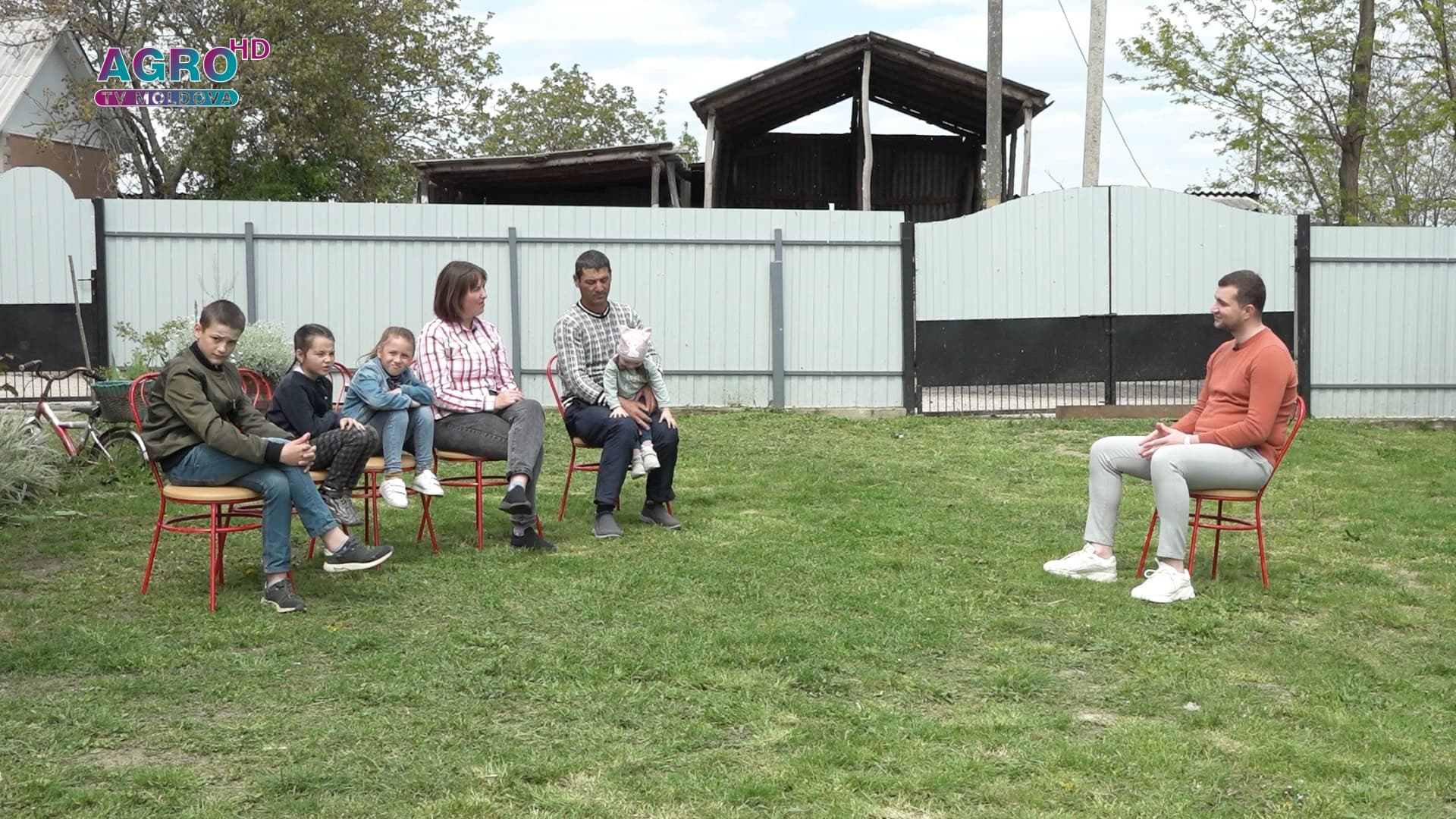 NĂSCUT ÎN MOLDOVA – Familia Lupescu, schimbă în bine viața unor copii