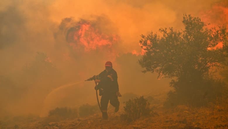 Pagube mari în Grecia în urma incendiilor de vegetație
