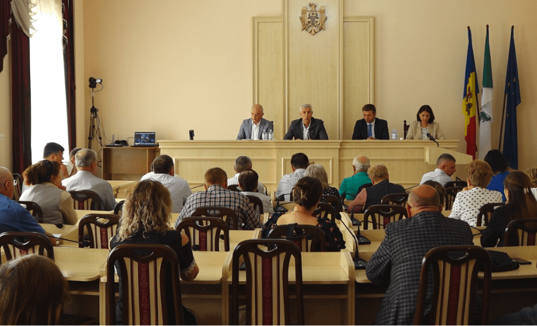 Problemele din agricultură, discutate la Fălești