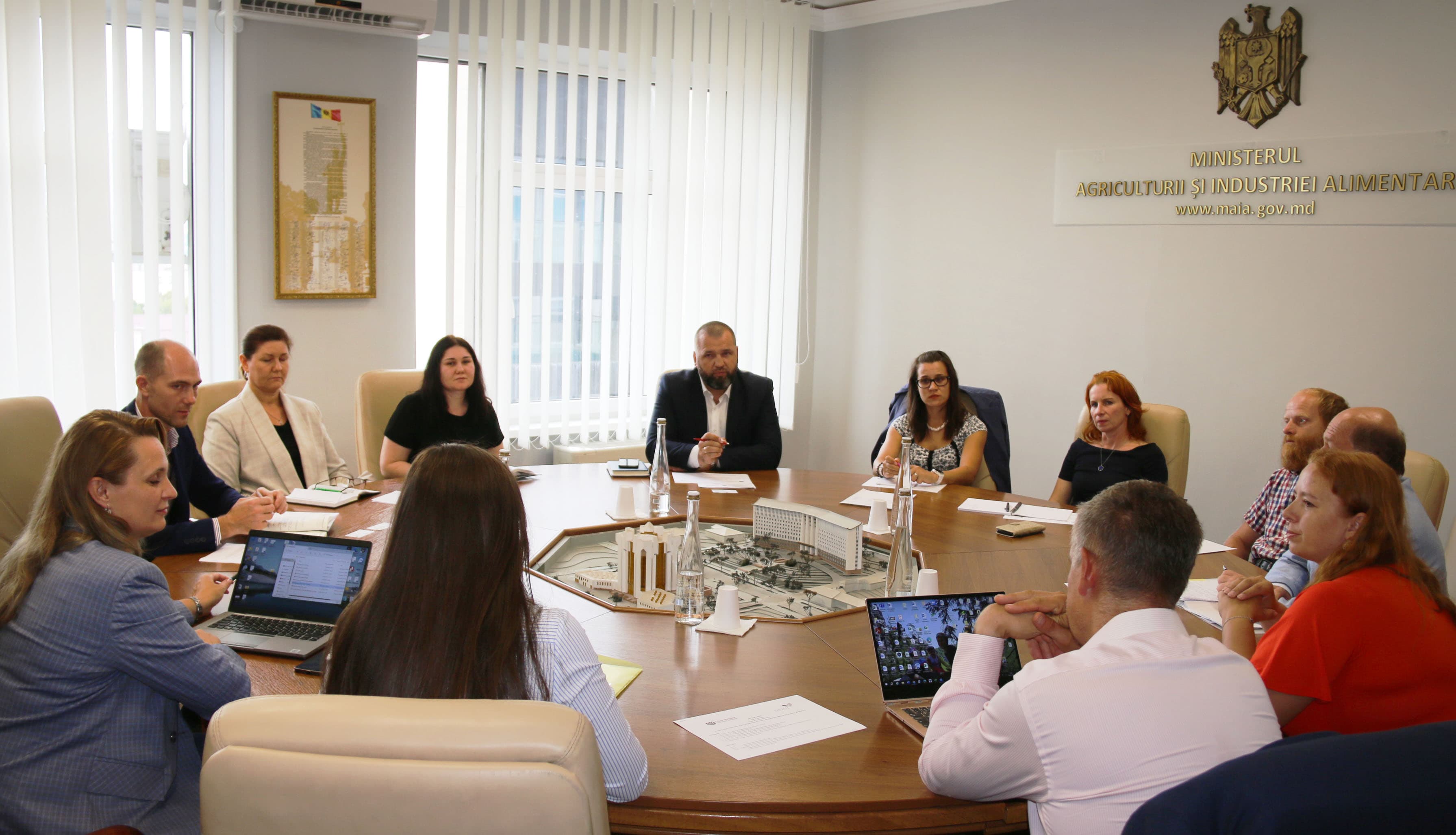 Cehia va susține Republica Moldova în sporirea capacitățile de control și testare fitosanitară/FOTO