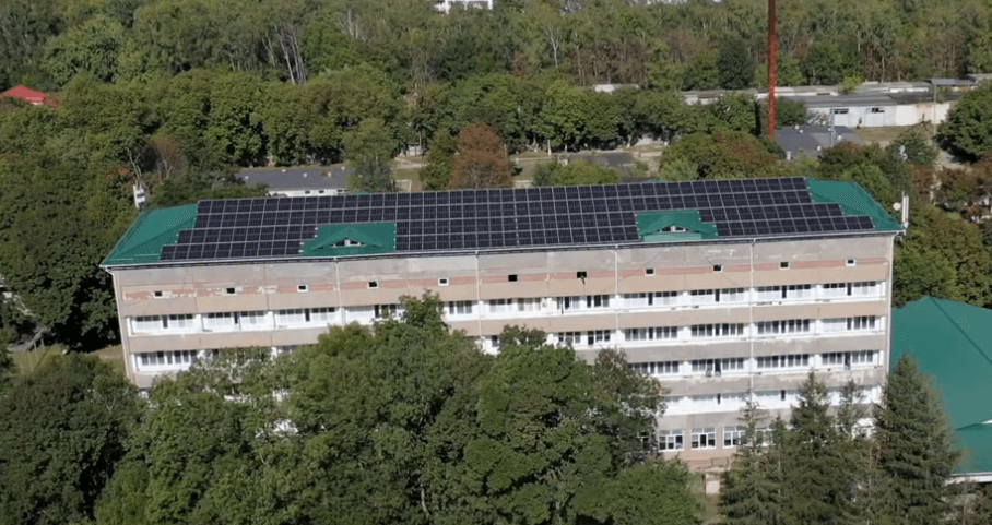 Cinci spitale din Moldova, beneficiază de panouri fotovoltaice din partea UE/FOTO