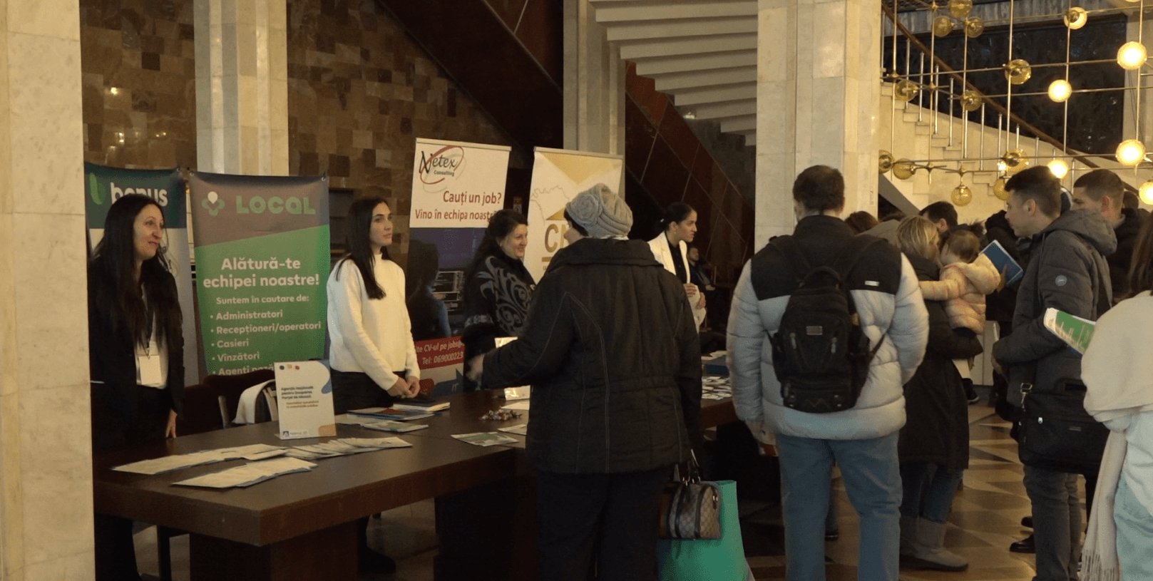 La Chişinău a avut loc târgul locurilor de muncă, organizat de ANOFM. Câte funcții vacante au fost oferite