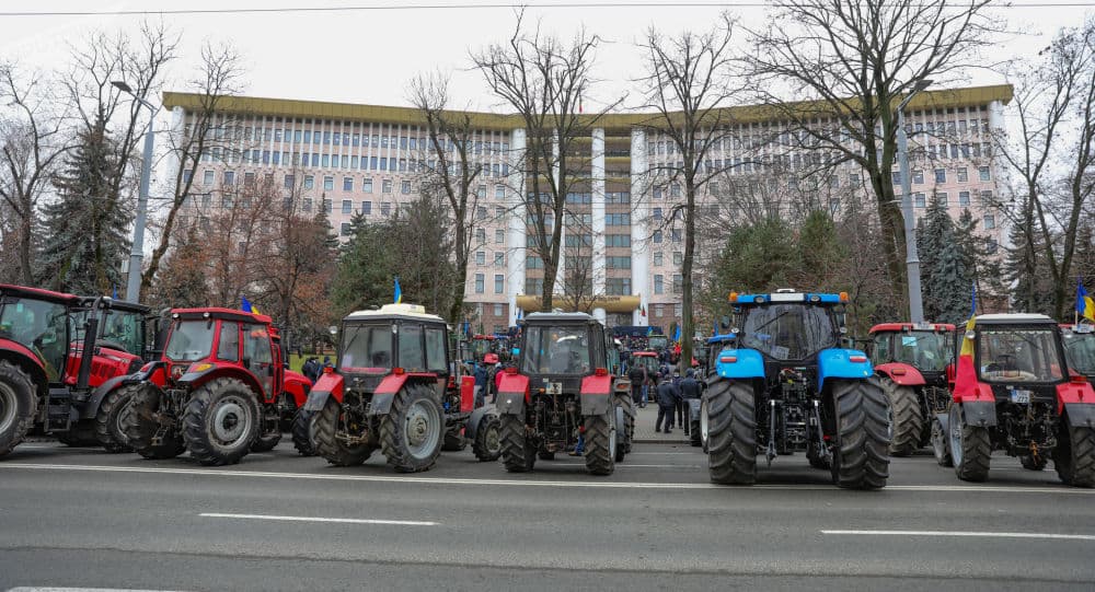 Protest în centrul capitalei organizat de fermierii nemulțumiți de deciziile autorităților
