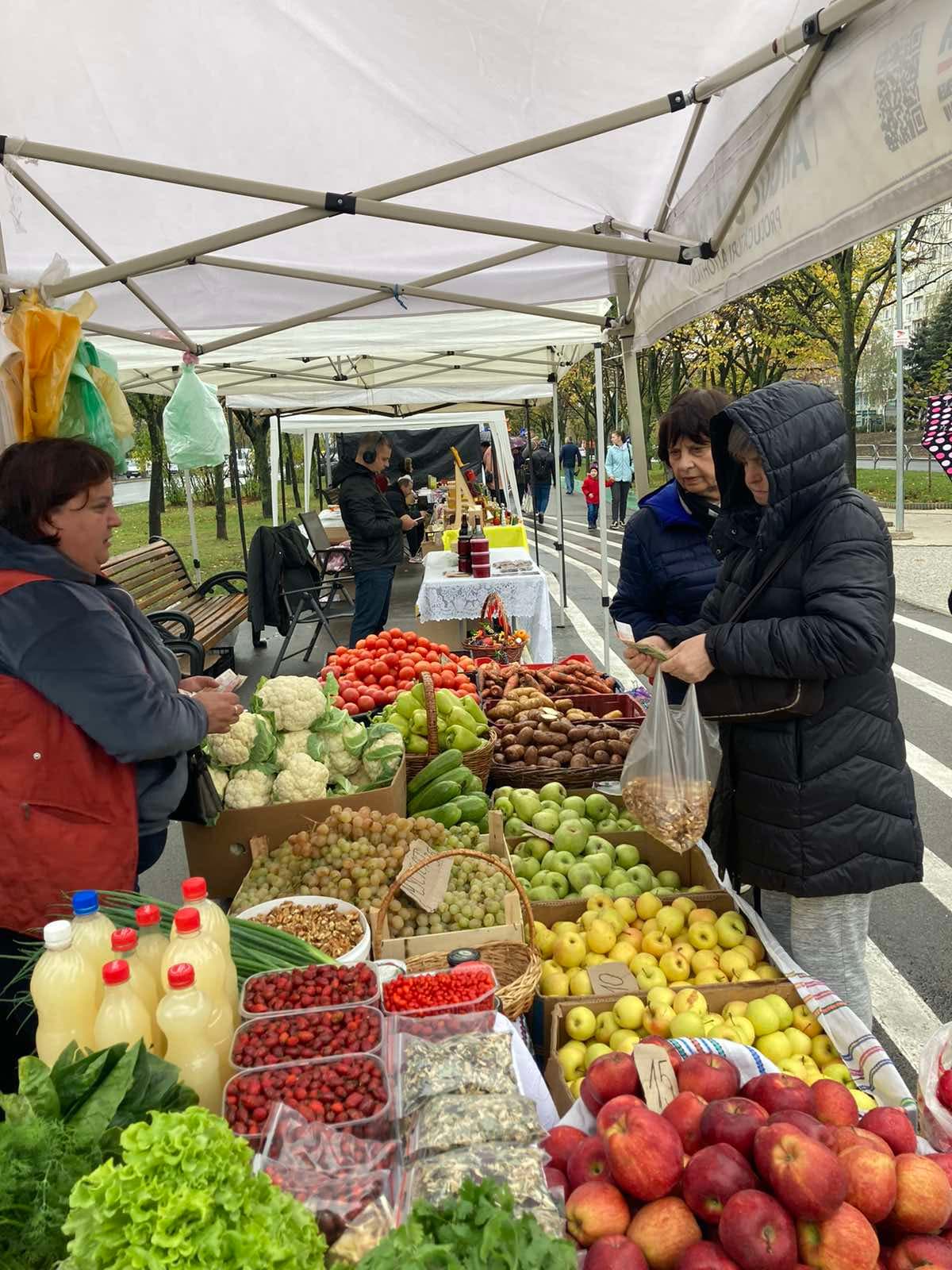 În Capitală vor fi organizate târguri de Crăciun și cele cu produse autohtone