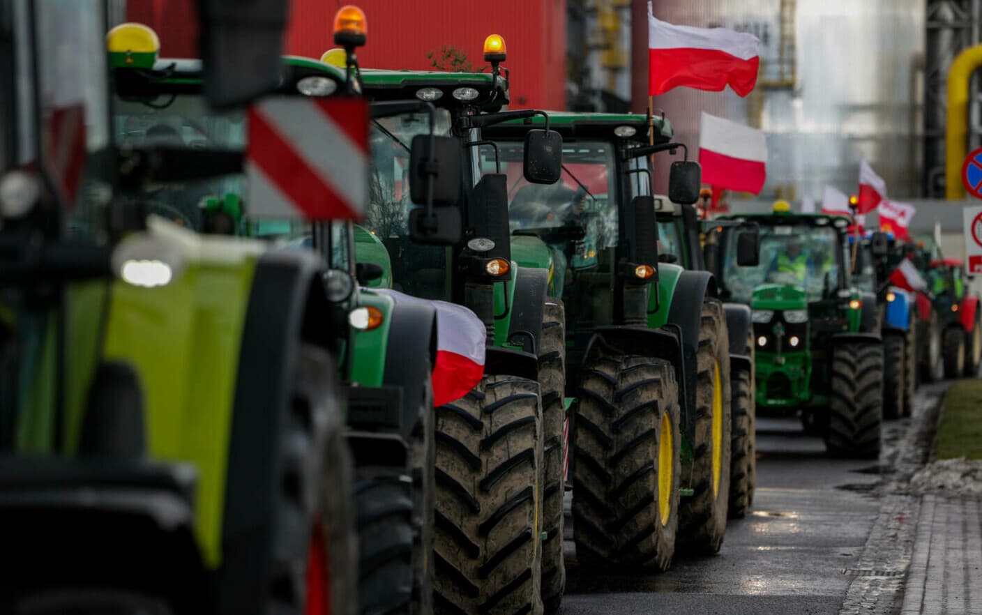 Guvernul polonez va plăti fermierilor subvenţii în valoare de peste 516 milioane de dolari