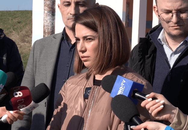 Ministra Agriculturii, Ludmila Catlabuga, vine cu un răspuns la acuzațiile lui Vasile Costiuc, privind camioanele cu porci vii surprinși la vama Leușeni