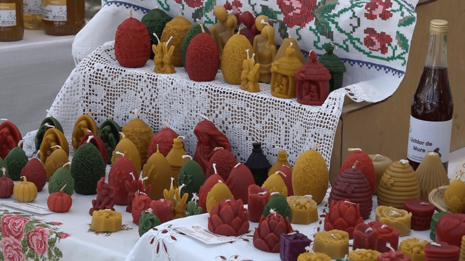 Produse locale, ca la mama acasă: „Cămara Fest” își așteaptă consumatorii pentru a-și umple coșul de Paști cu bunătăți tradiționale