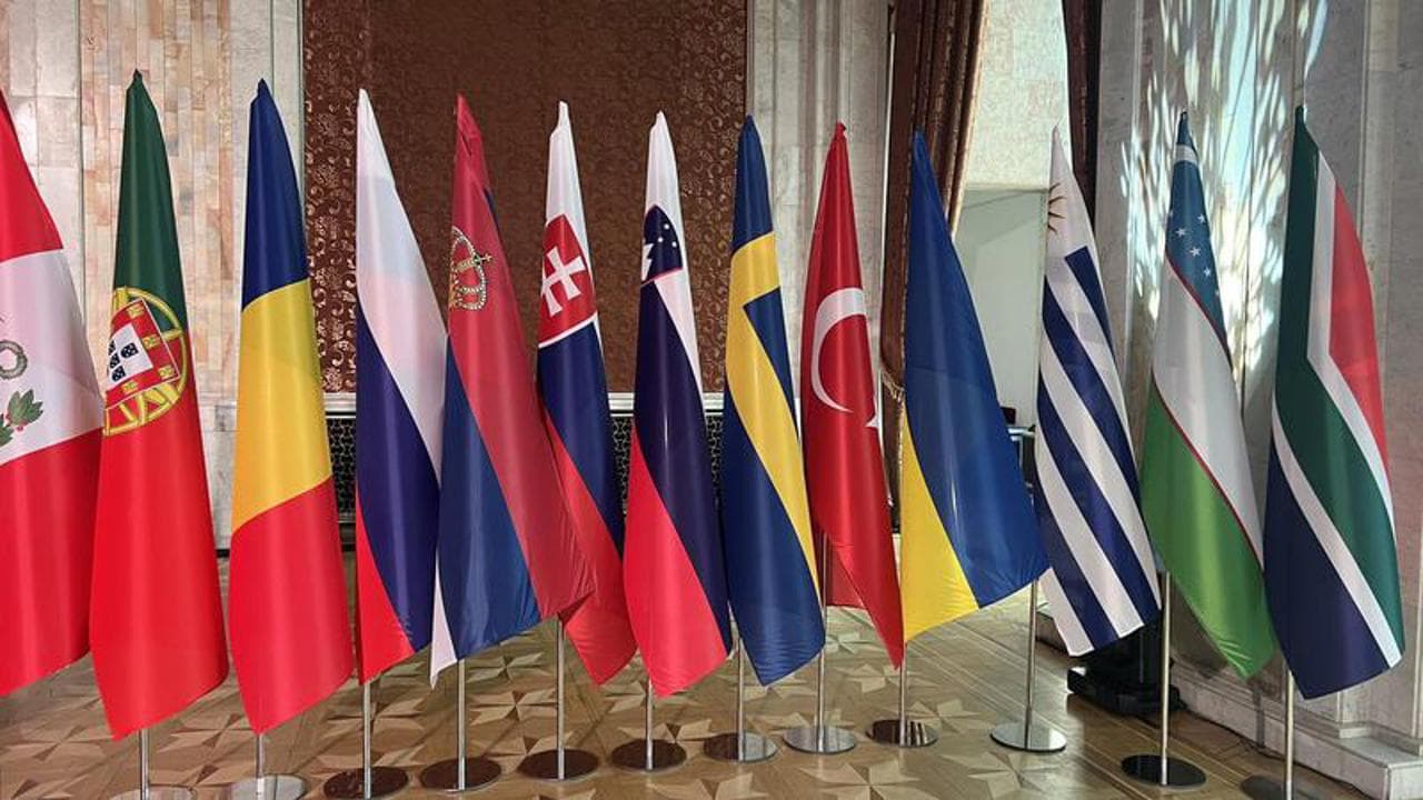 Tensiuni la Congresul Vinului din Chișinău: Drapelul Rusiei retras după protestul Ucrainei