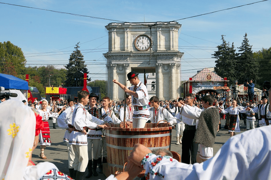 15 mii de turiști vor participa la Ziua Națională a Vinului
