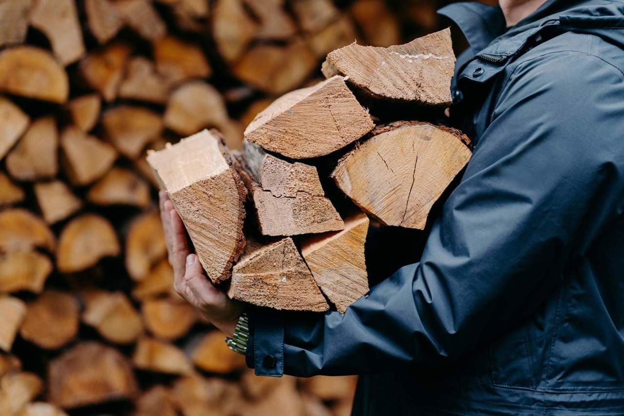 Soba și lemnele, soluția de bază pentru încălzire în mediul rural