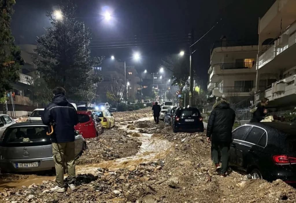 Ciclonul Harry lovește Grecia: inundații devastatoare în Attica, un mort și pagube majore