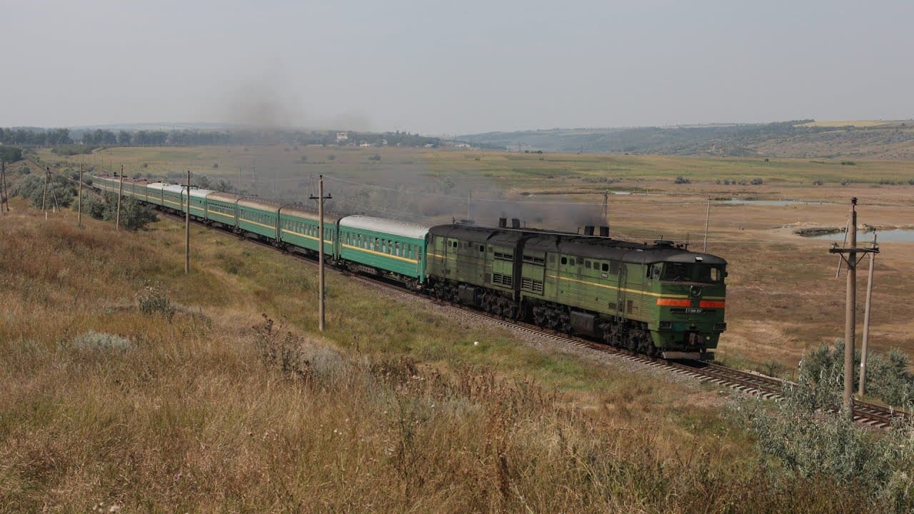 CFM scoate la licitație locomotive, vagoane și spații imobiliare